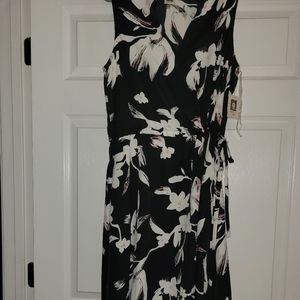 Anne Klein Sleeveless Open Neck Dress, Black/Lily, Sz 10